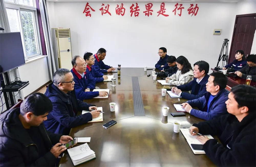 記者來采訪.jpg 記者來采訪.jpg